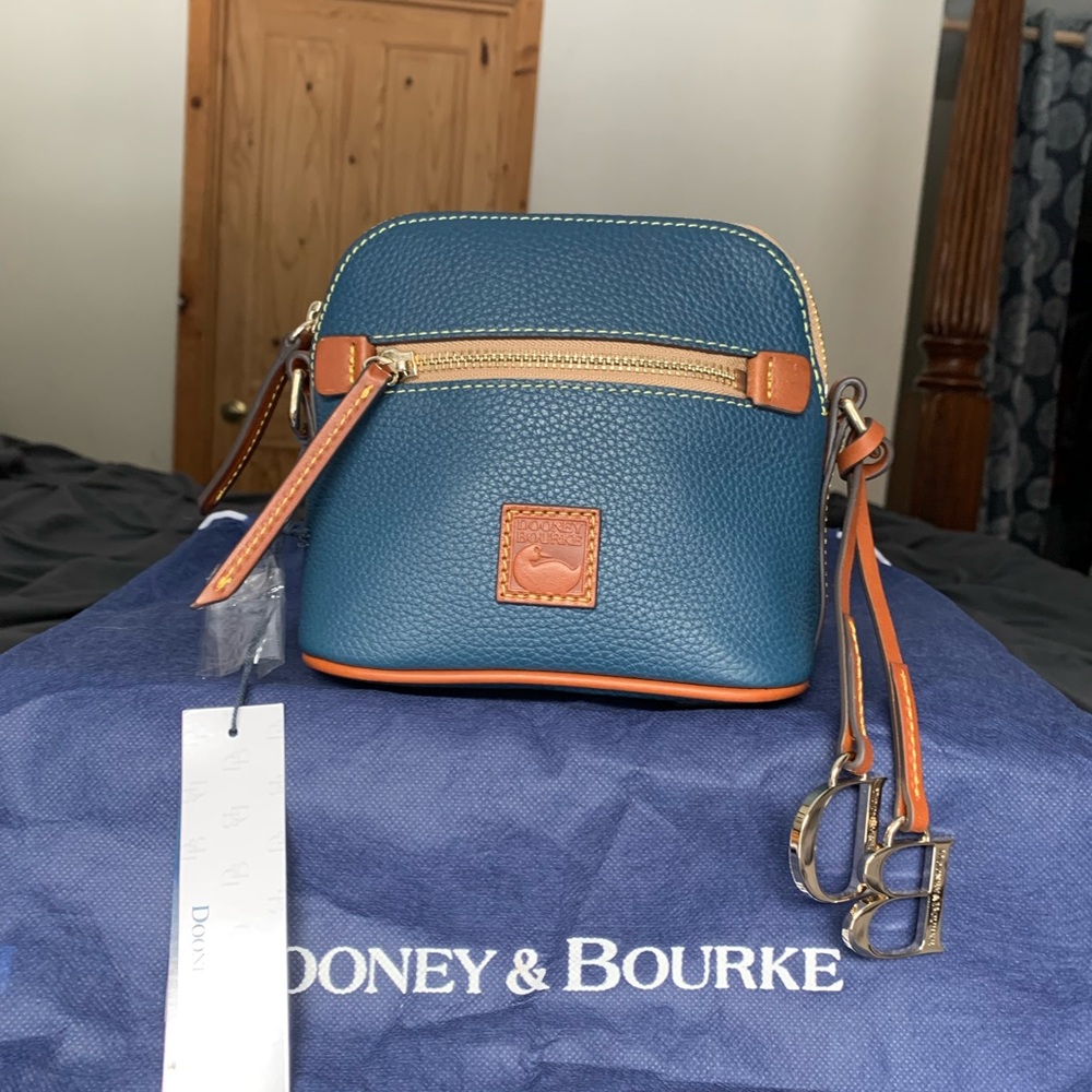Dooney & Bourke mini crossbody